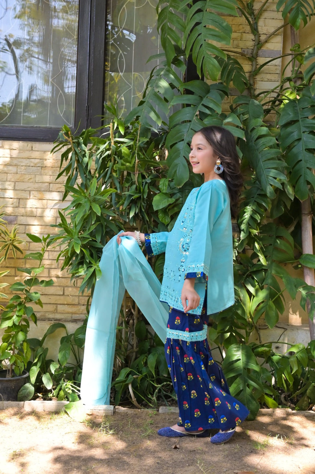 Plain Rottery Fabric with printed Lawn 10